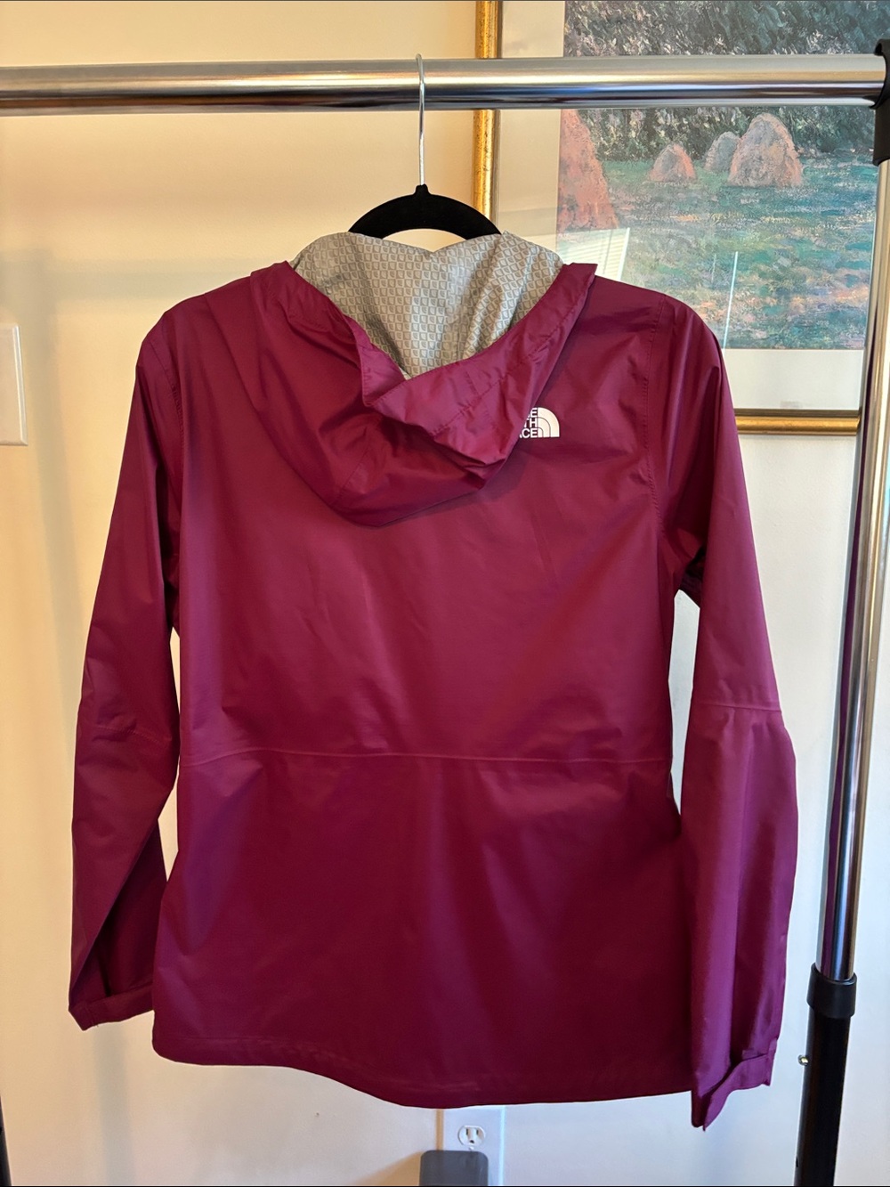 The North Face Women's Raincoat in Wine Burgundy Plum - Picture 3 of 4
